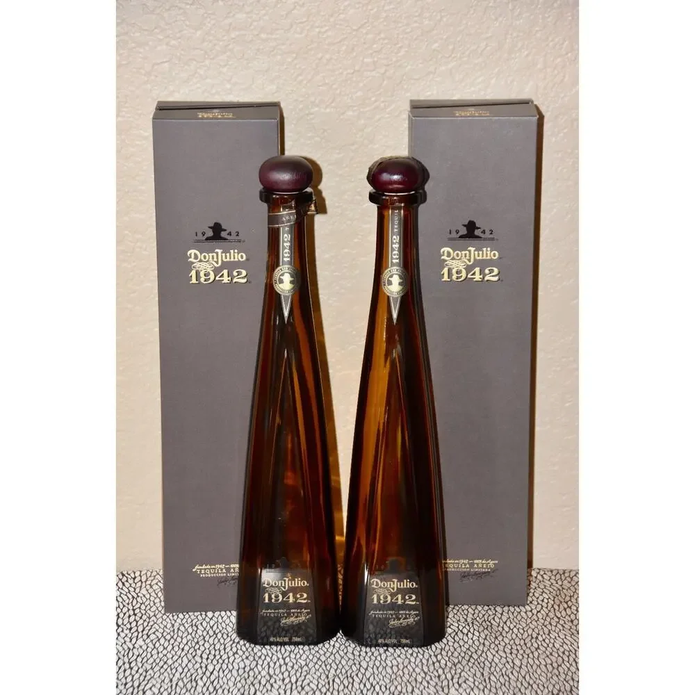 Limited Edition Empty Tequila Anejo DON JULIO 1942 750 ml Bottle 2pc Set Decor